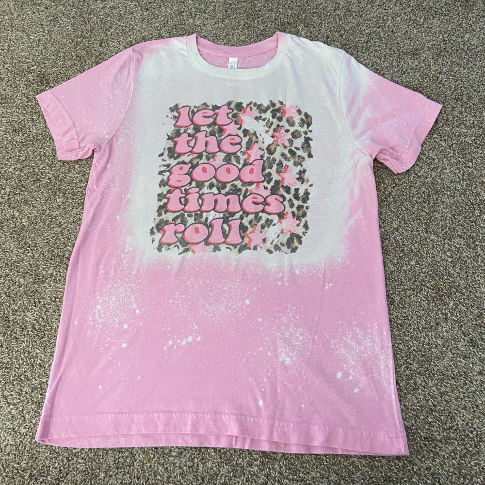 Graphic tee